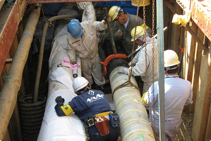 パイプライン導管補修工事に伴う油抜き等の助勢